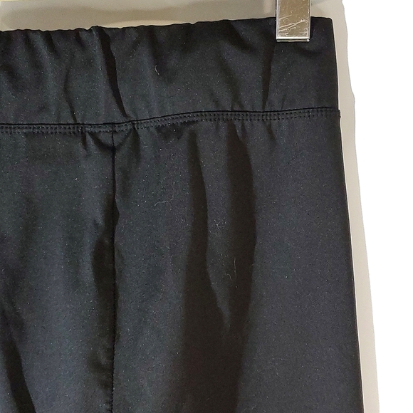 Puma Youth Black Short Tights with Pink/Silver/White Logo on Leg - Size 14/16 - Picture 9 of 13